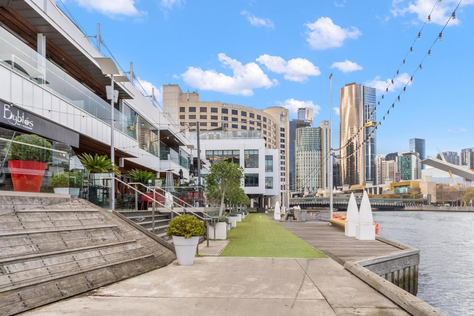 Resort Style Living Yarra Wharf Melbourne Esterno foto